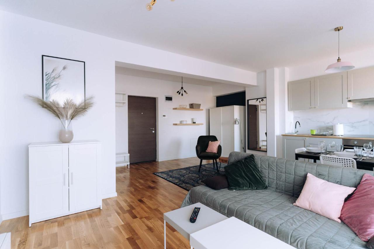 Flamingo Suites Oradea Luaran gambar