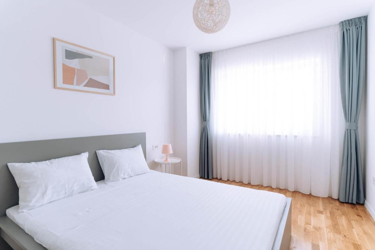 Flamingo Suites Oradea Luaran gambar
