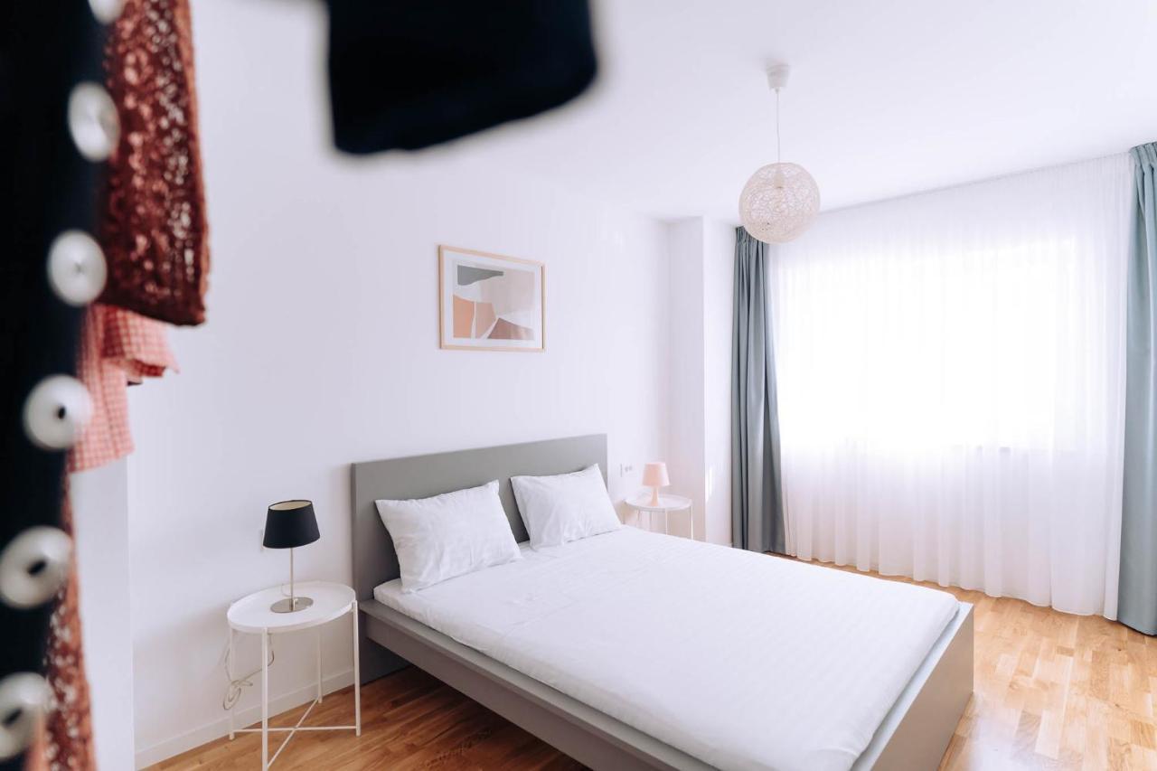 Flamingo Suites Oradea Luaran gambar