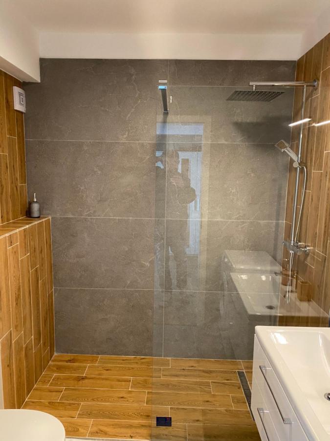 Flamingo Suites Oradea Luaran gambar